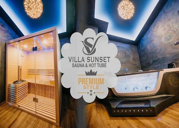 Villa Sunset Pool & Spa Apartments