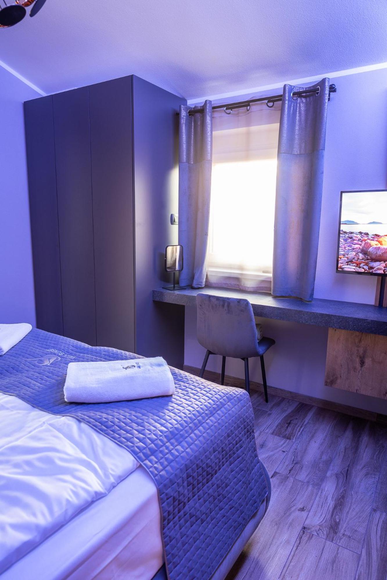 Sunset Pool & Privatunterkunft Zgornje Skofije